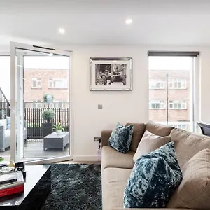 Premier 3 Bed Lux - Sleeps 8 Apartment London